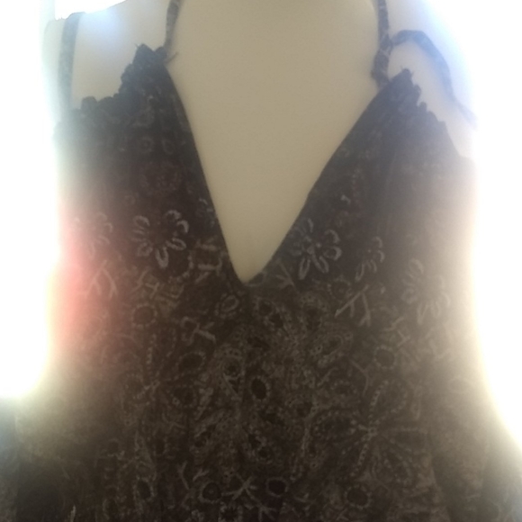 Romper with camo color patterned - Picture 1 of 4